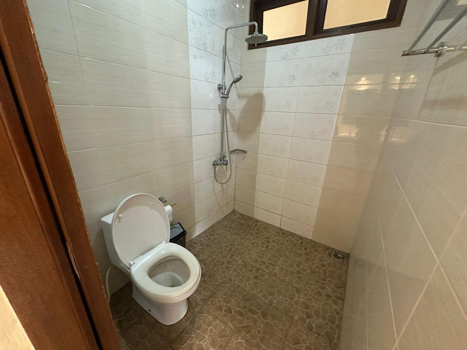 Naeera Guest house